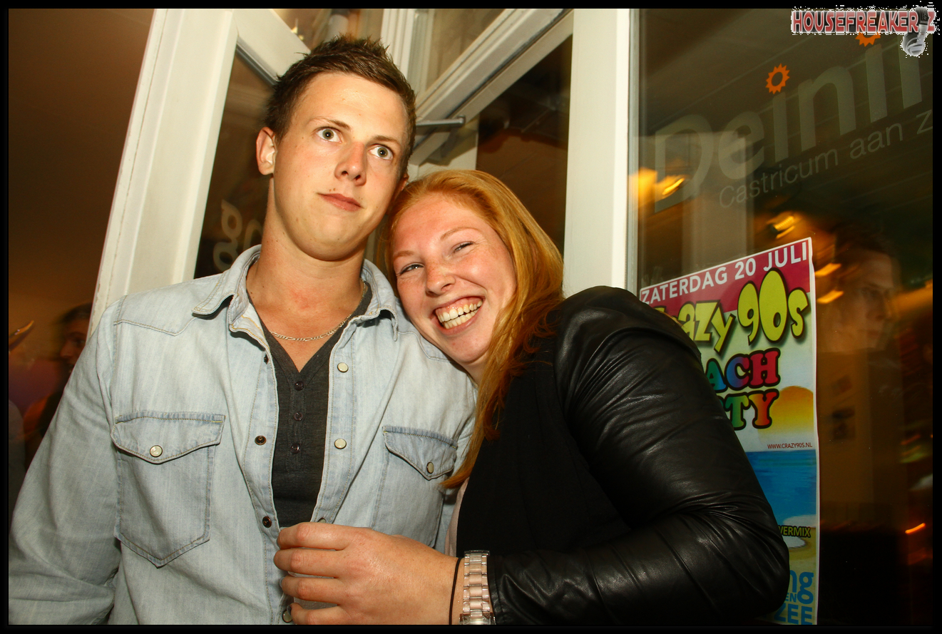 1321x889 pixels (1.308K)